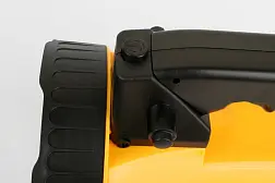 Аккумуляторный фонарь прожектор Camelion