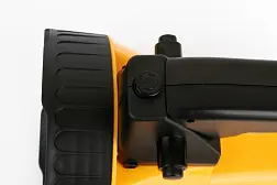 Аккумуляторный фонарь прожектор Camelion