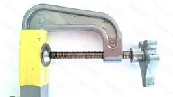 Кронштейн для датчика эхолота (струбцина)